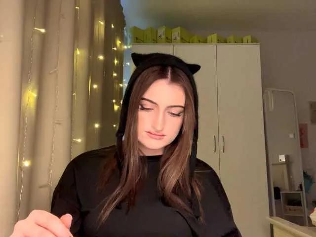 AuraLahrman's avatar