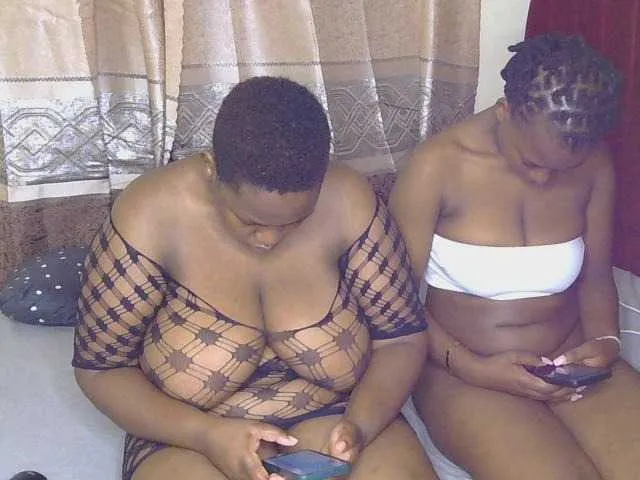SweetMelons — Nice Guys with Tokens for tips, Cam 2 Cam, Fucking for you!