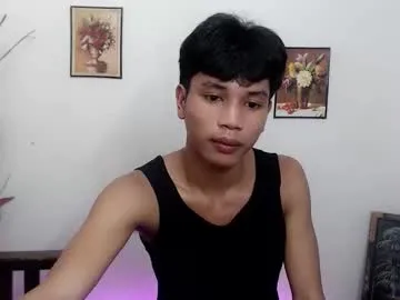 1sweetloverxx — lets have some fun and lets cum together daddy! #asian #18 #femboy #bigcock #young [1222 tokens remaining]