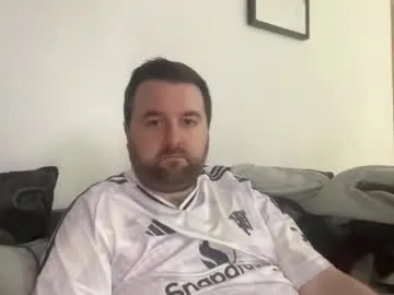 7celticguy7 — Happy Wednesday/Thursday guys, having a few beers and playing some trivia - online for a while, cum at goal if reached - #irish #hairy #straight #beard #hung #chubby #new #uncut [2000 tokens remaining