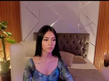 _coraliinee_ — Hello guys   #petite #boobs #ass #prettyface [2000 tokens remaining]