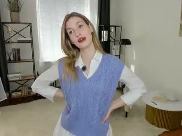 _innocent_beauty_ — Hello hello! Just a Cali girl chasing waves, fun and dreams. Goal: welcome kiss #shy #new #18 #blonde #teen [1 tokens remaining]