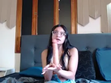 _kita — Welcome to Kita's Room  #slim #feet #shy #cute #natural