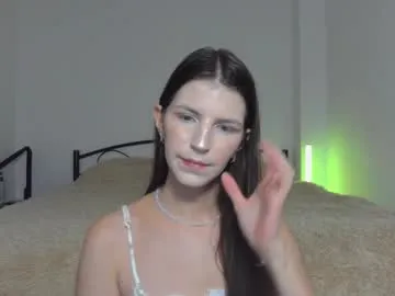 _skyline_x — GOAL: suck finger+eye contact [90 tokens remaining] Welcome to my room! #feet #natural #nonude #18 #new