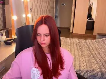_slutty_fox_ — 40 spanks on the ass  #lovense  #smoke  #smoking #redhead [777 tokens remaining]