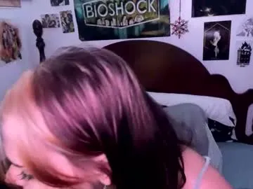 _xxalexx — cum play with me <33 #bigass #sucking #cute