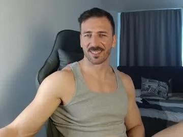 aaront0pmuscles — jerk off and cum  [1906 tokens remaining]