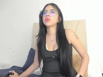 ainoa_pink — GOAL: Sexy dance [49 tokens remaining]  
