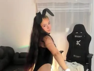 aishelyng20 — GOAL: bounce boobs [75 tokens remaining] Welcome to my hot room  #latina #smile #cute #dance #lovense