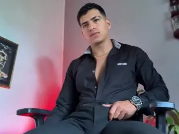 alanmillerr — CUM MASTER  #master #bigcock  #gay #feet #socks [1475 tokens remaining]