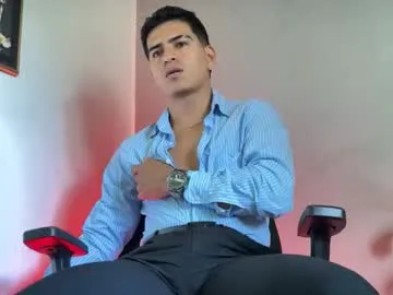 alanmillerr — BIG CUM   #master #bigcock  #gay #feet #socks [999 tokens remaining]