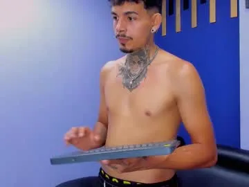aleking13 — Aleking13's room #newmodel #straight #sexyman #latin #brunette