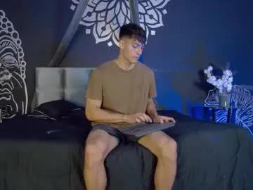 alessiovitale — Private on Chaturbate