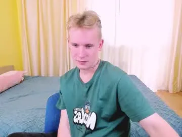 alex__sweet — Show ass x2 [139 tokens left] Hello everyone is glad for you to make your day beautiful  :)  #ass   #young  #lovense  #bigcock  #cum