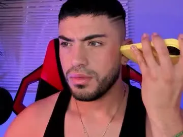 alexander_diiaz — HUGE CUM  [1000 tokens remaining]  #lovense #squirt #femboy #bigcock #hairy