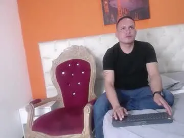 alexiis_green — Ale xiis_green's welcome guys #bigcock #muscle #new #sexyass #cum