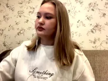 alfrediacancer — Goal: (   take off my top  )   Hello guys ^my name is Kate Welcome to my room its my first day here ^ #new  #18 #natural #shy #bigboobs [0 tokens remaining]