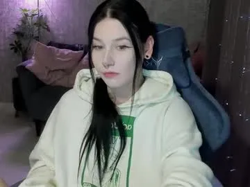 alinegreeeen — GOAL: spread my legs in front of you [45 tokens remaining] . #teen #anal #squirt #cute #natural