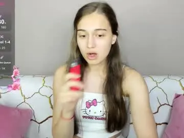 alisa__kelly — Heeyyy! :) Im Alisa! #sexy #flirt #young #muscle #shy #new