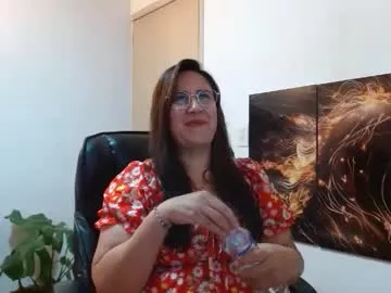 amalia_brunette — #milf #bigass #mature #latina #lovense