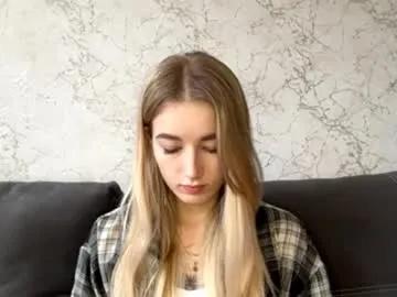 ameliaduraku — Goal: Lower my shorts --- Show a basic belly roll!  : My name is Catherine, I'm #new here is glad to see you #skinny #young #18 #shy [50 tokens remaining]