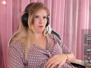 anabelmelody — Goal: I will tease you #cute #new #c2c #feet #pregnant - Next Goal: Dance for you