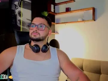 andrew_brownn — GOAL: show ass [30 tokens remaining] I'm torn between two things right now: behaving well... or making you lose control #lovense #ass #bigdick #latino #pvt