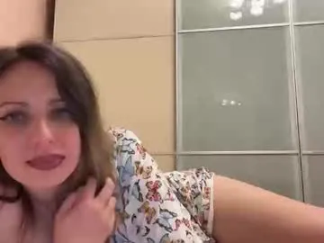 angelalexiss — Sexy hot dance [95 tokens left] #new, #shaved, #bigtits, #cum, #feet