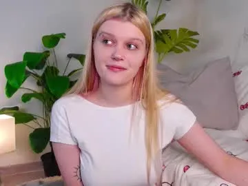 any_mo0n — Hey there! im a new model Goal:show ass close to cam #skinny #lovense #blonde #natural #bigboobs [36 tokens remaining]