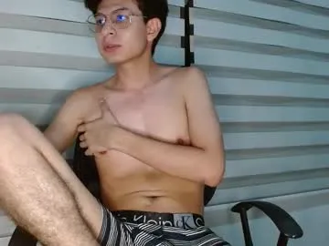 aquaticfed — SHOW CUM [700 tokens left] #gay #hairy #latino #feet #cum #new #bigcum #twink