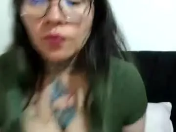 ari3030 — Anal plug in for the whole show  [394 tokens remaining]