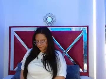 aria_cloud69 — GOAL: Sexy Dance [300 tokens remaining] Welcome to my room! #new #bigboobs #bigass #curvybody #new
