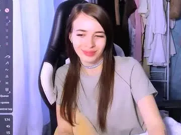 ariamill — sexy dance for u #new #skinny #shy #tease #cute [14 tokens remaining]