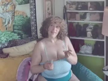 arielabai — Just chillin. Cum hang ;p #pvt #allnatural #hairy #roleplay #bigtits