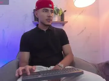 aron_summer — GOAL: Cum Show [1110 tokens remaining] Welcome to my room! #18 #new #latino #bigcock #cum