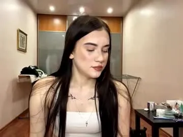 arthurnezat — Goal: Sexy smack my lips - My name is Katy and I'm #18 year old and i am #shy #new #young girl with #skinny figure and it's my first day here [40 tokens remaining]