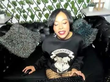 ashley_qualley's avatar