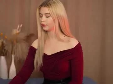 ashleyniko — Hello! Im Ashley, welcome! Goal:put up my lips #new #shy #blonde #feet [37 tokens remaining]