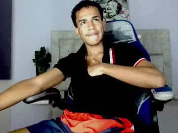 aston_vera — GOAL: Anal with finggers +spank ass [105 tokens remaining] Welcome to my room! #young #brunette #cum #hairycock #feet