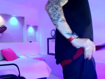 austin_collinss1 — GOAL: Lick Muscle [68 tokens remaining] Welcome to my room!  I am willing to satisfy you  #bigcock #lovense #young #new #tattos