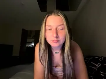 autumn2704 — Freechat on Chaturbate