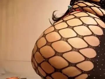 ava_lewis_ — Let's oil and bounce my ass [65 tokens left] #latina #bigass #anal #milf #squirt