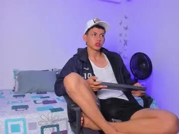 axel_cody_ — show cum #latin #18 #new #young #slim  [777 tokens remaining]
