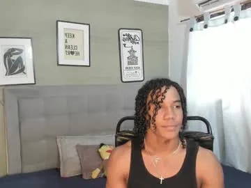 axel_silva3 — HELLO GUYS, WELCOME TO MY KINGDOM SHOW CUM! #bbc #ebony #muscle #feet #findom [1500 tokens remaining]