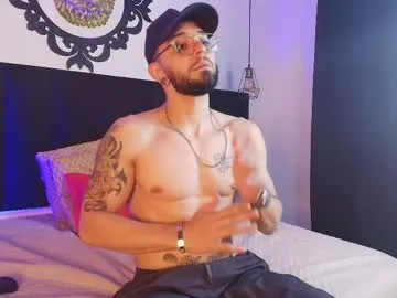 axel_stonn — GOAL: show ass + oil [66 tokens remaining] Welcome to my room! #muscle #new #sexyboy ##bigcock #young