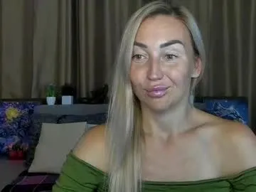 ay_kiss_jully — GOAL: Dress a latex dress [628 tokens left] # smile #new #nonude #shy #natural #feet #muscle # fit #