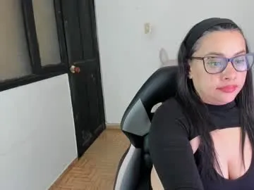aylaislem — make me wet for you [395 tokens left] // #latina #natural #romantic #sweet #toys #shy