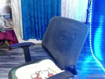 baby_love143 — im shy type but wild in bed with love #asian #pinay #new #petite #shy [941 tokens remaining]