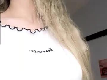 baby_ruth — Help me to reach 250 thumps up  Goal:show my look #shy #cute #young #18 [25 tokens remaining]