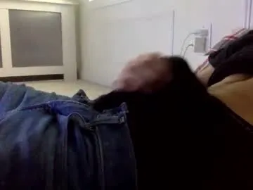 babyboii42o — get naked :)  #c2c #private #feet  #bi #cock [500 tokens remaining]